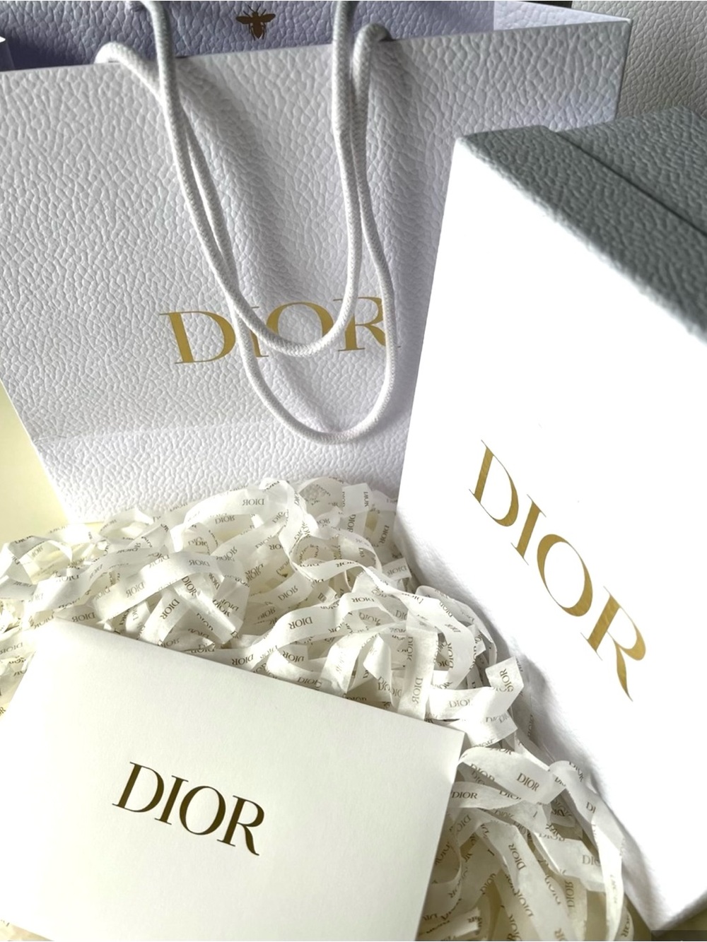 ✨🌟DIOR Packaging Bundle
Elevate your luxury gifting with this DIOR packaging